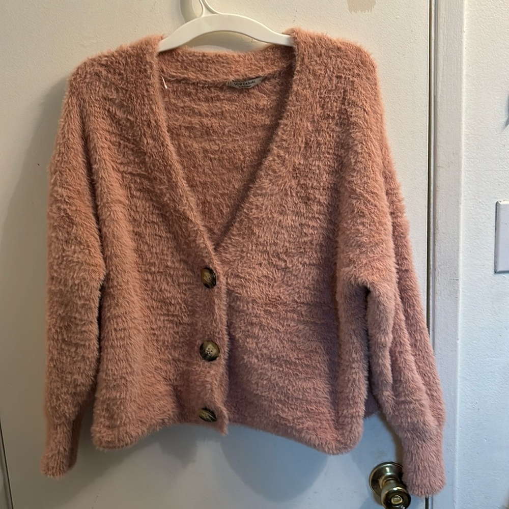 LCW CASUAL KNITWEAR LARGE PINK CARDIGAN GENTLY WORN FUZZY